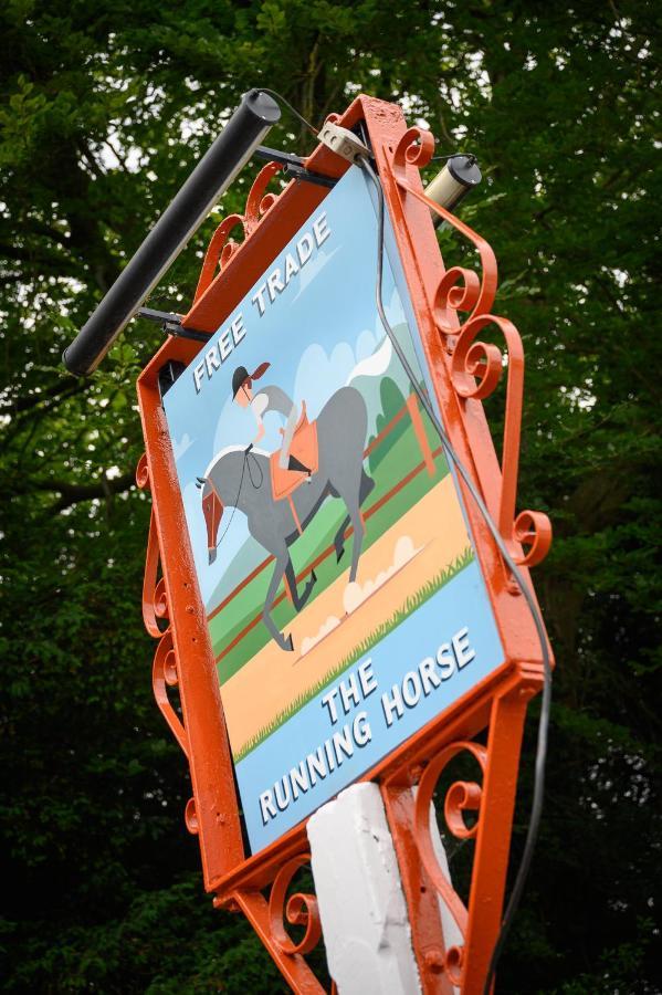 The Running Horse Hotel Winchester Exterior photo